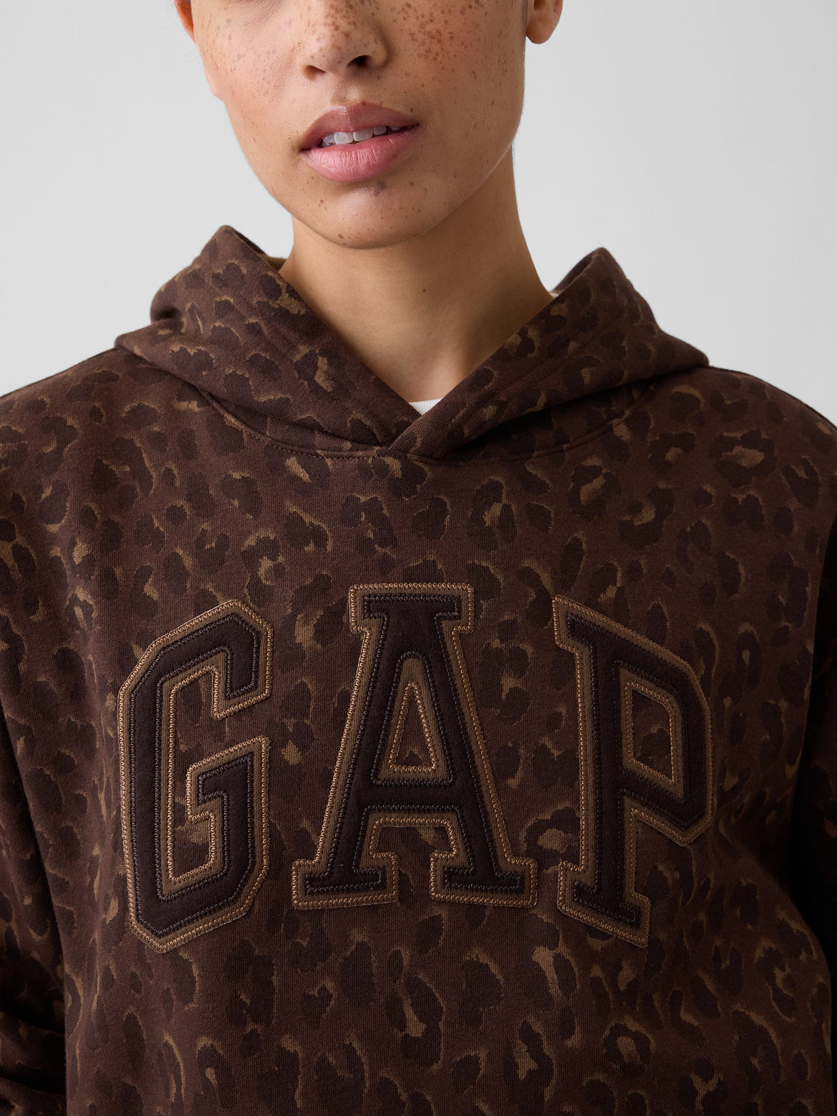 Relaxed Gap Logo Hoodie Cheetah Print