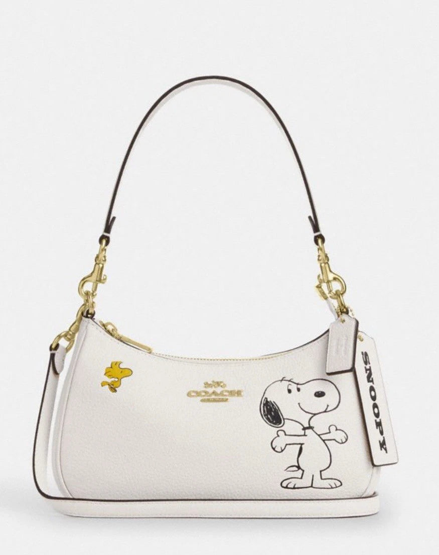 NWT COACH Womens Teri Shoulder Bag With Peanuts Snoopy Motif Chalk/Black Leather